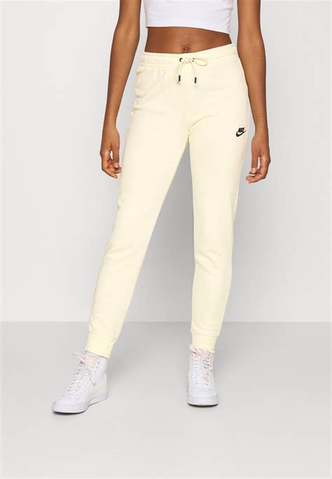 Nike Jogginghosen Größe 110 für Sport & Freizeit 